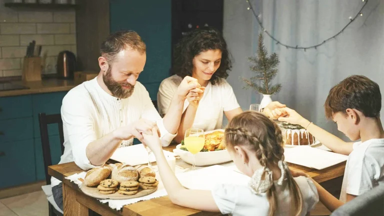 L'importance de la prière en famille - Image Tima Miroshnichenko - Pexels